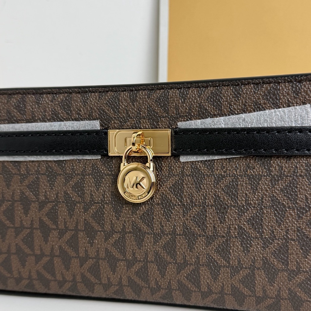 NWT Michael Kors Hamilton Small Logo Convertible Crossbody - Picture 5 of 15